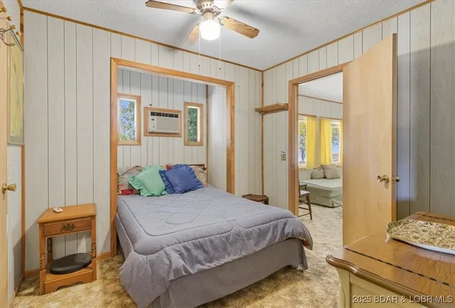 $549,900 | 744 Windwood Shores Drive, Edwards, MO 65326