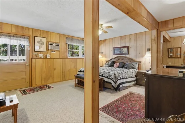 $549,900 | 744 Windwood Shores Drive, Edwards, MO 65326