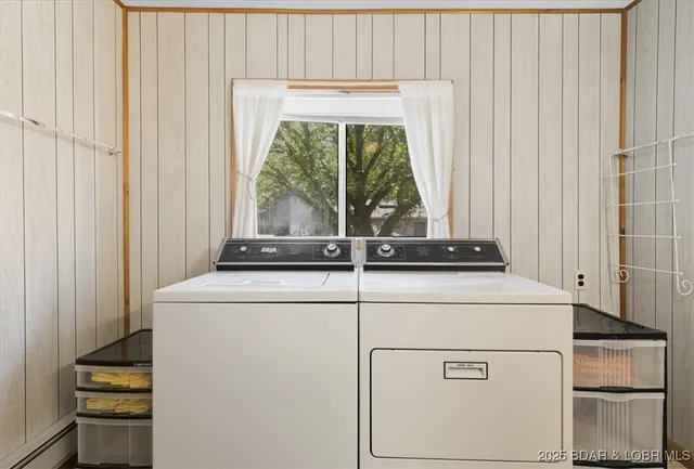 $549,900 | 744 Windwood Shores Drive, Edwards, MO 65326