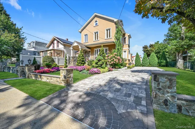 $1,699,000 | 149-15 11th Avenue | Whitestone
