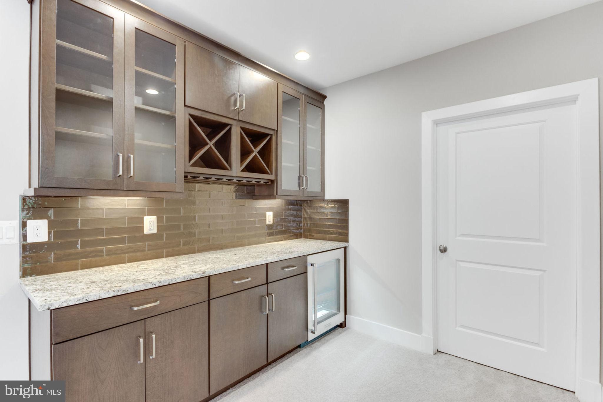 7308 Pyle Road Bethesda, MD 20817 - Photo 26 of 30 Wet Bar