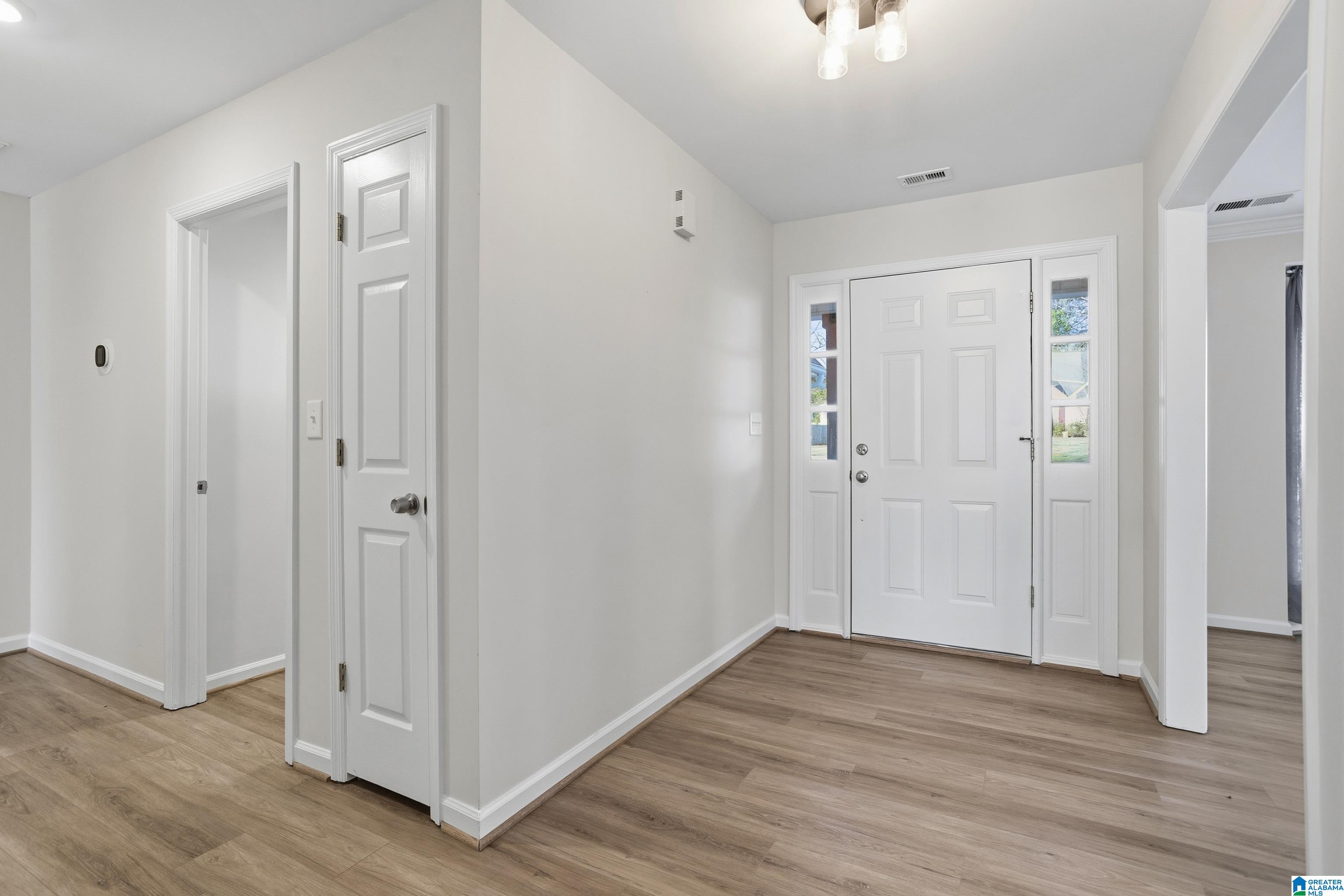 161 Greenfield Lane Alabaster, AL 35007 - Photo 4 of 53