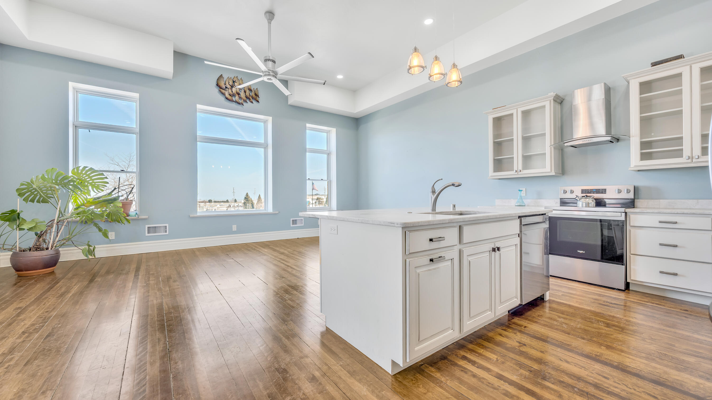 810 South 8th Street Manitowoc, WI 54220 - Photo 16 of 34 Kitchen 1