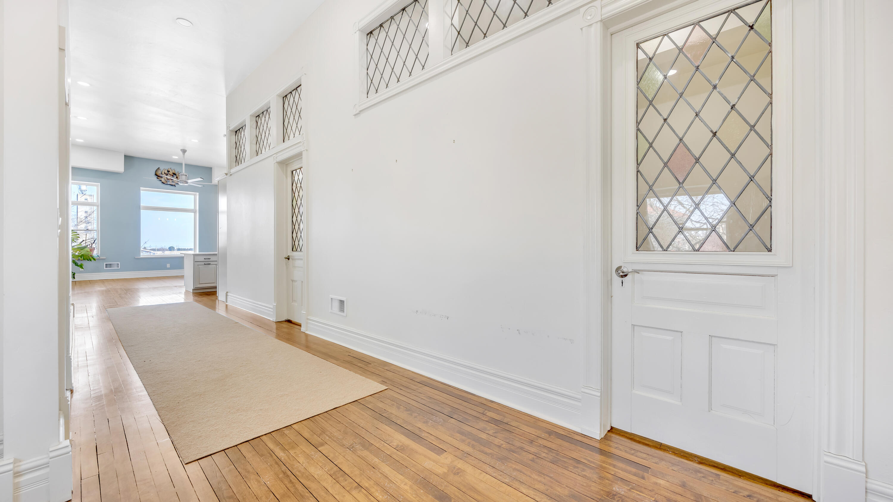 810 South 8th Street Manitowoc, WI 54220 - Photo 22 of 34 Hallway to Living