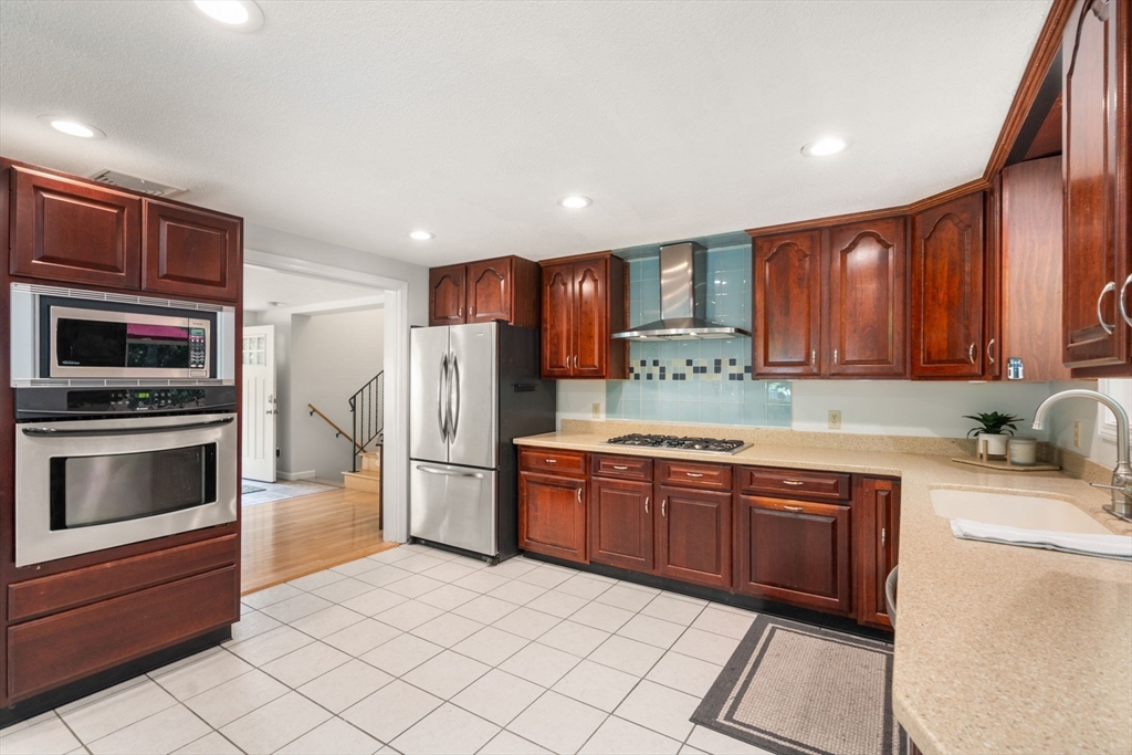 75 Westview Street Lexington, MA 02421 - Photo 7 of 42