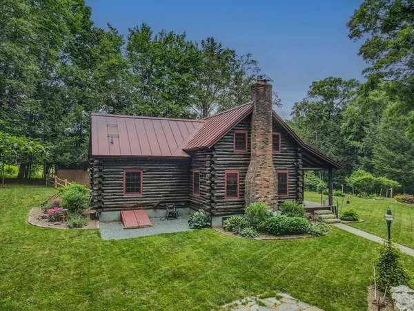$450,000 | 53 South Schoolhouse Road, Leyden, MA 01301