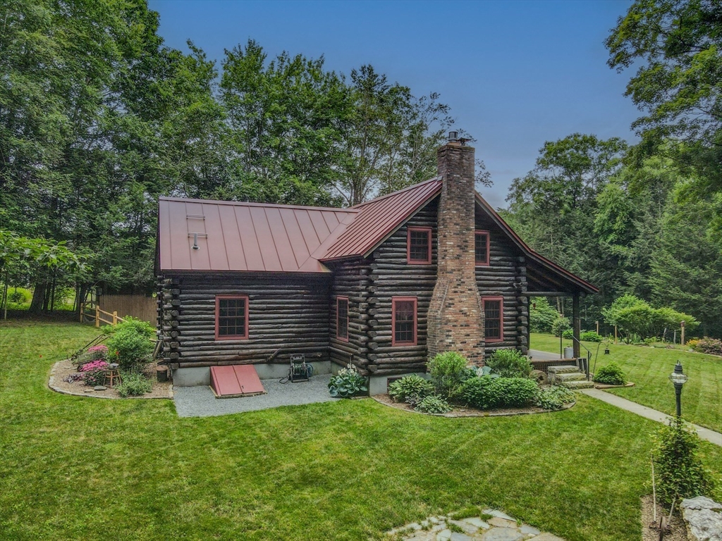 53 South Schoolhouse Road Leyden, MA 01301 - Photo 1 of 42