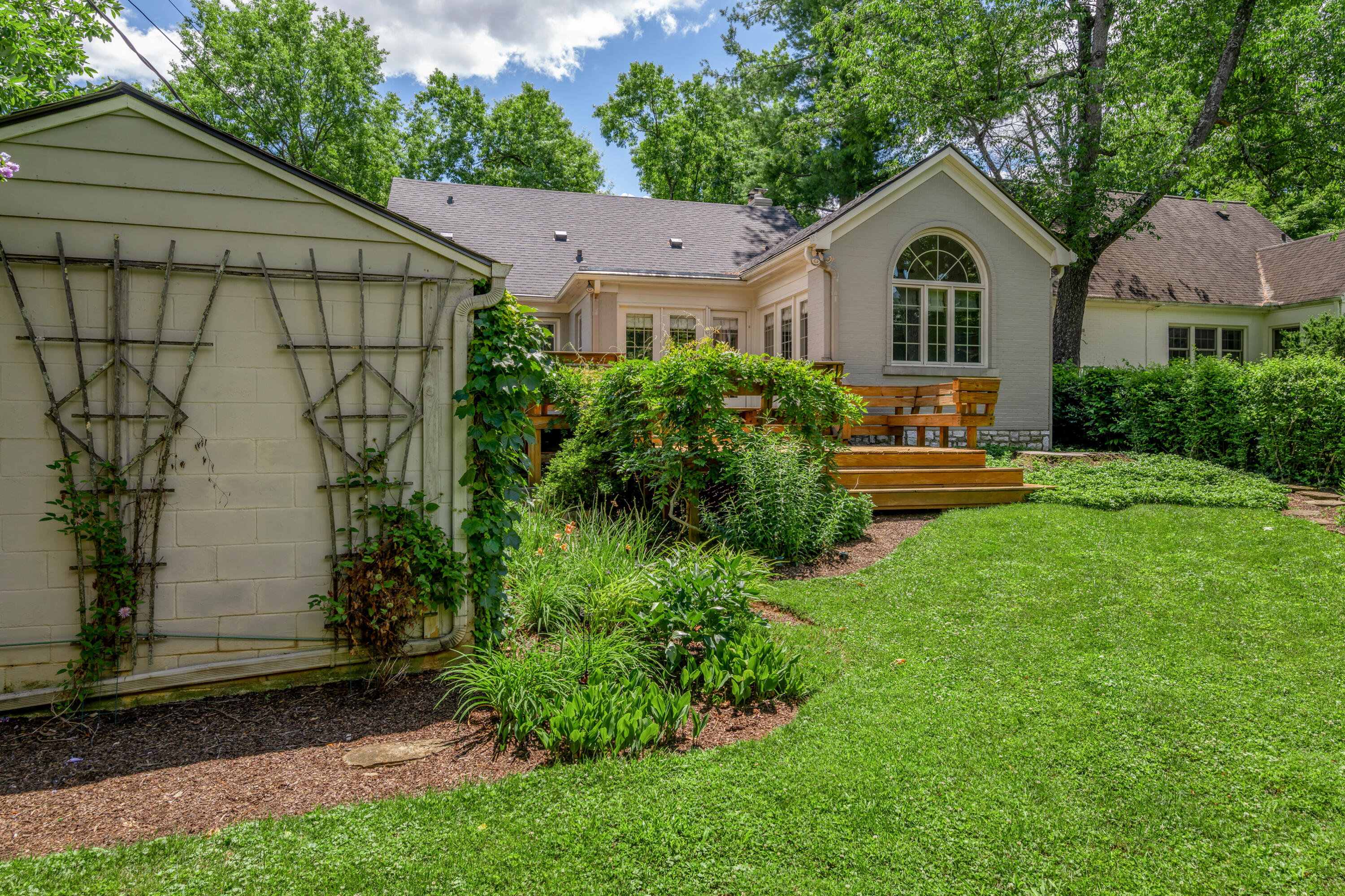 108 Romany Road Lexington, KY 40502 - Photo 48 of 54 TDB_3739