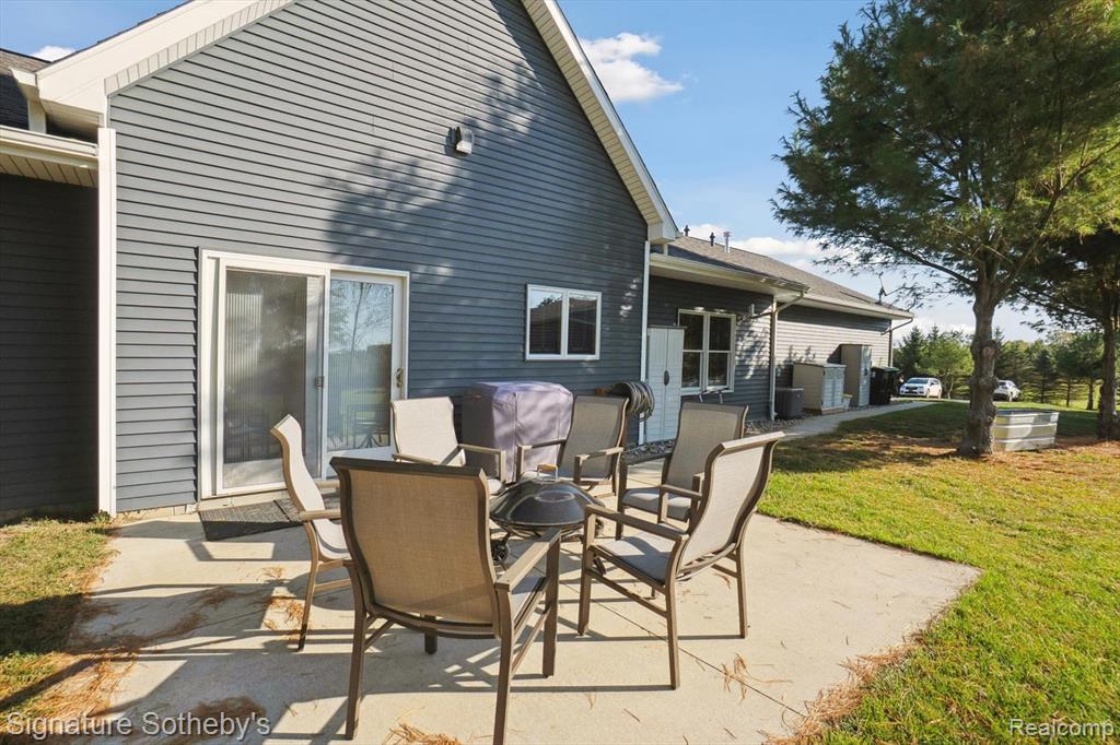 6300 Hazard Road Fenton, MI 48430 - Photo 37 of 60