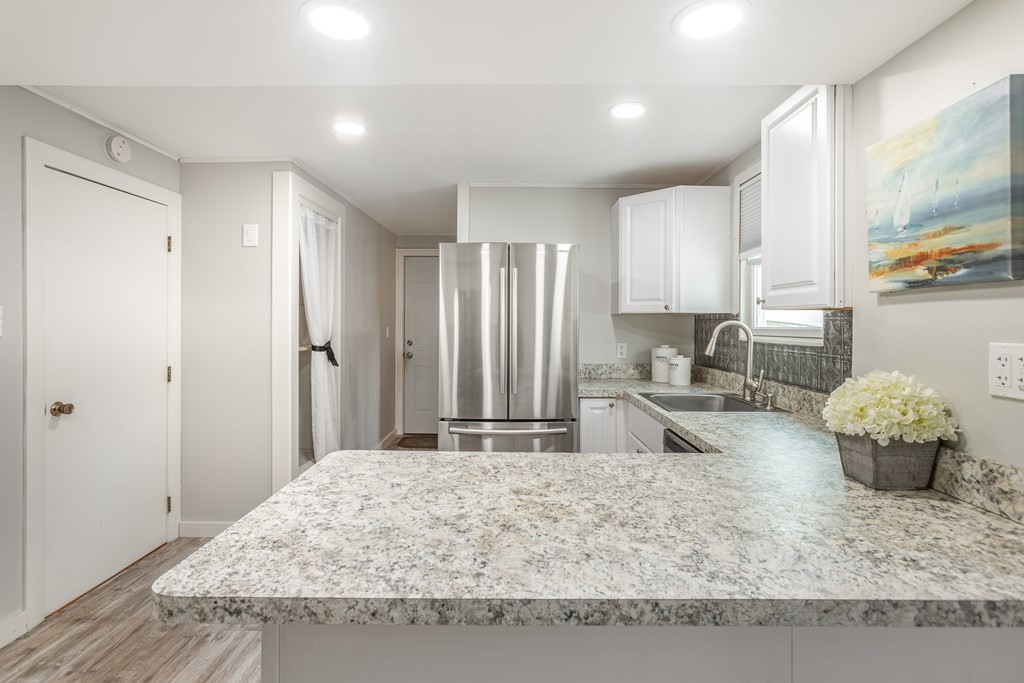 193 St Mary Street Needham, MA 02494 - Photo 12 of 24