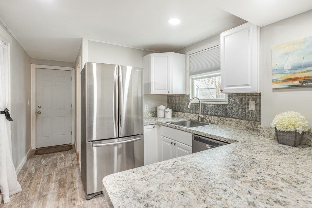 193 St Mary Street Needham, MA 02494 - Photo 13 of 24