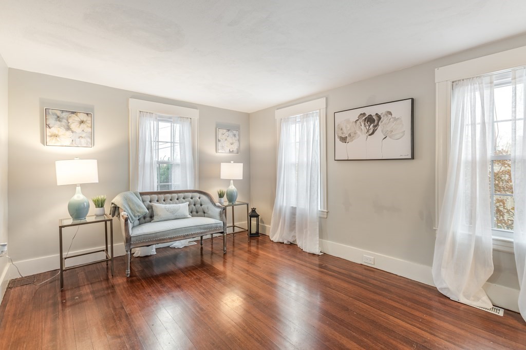 193 St Mary Street Needham, MA 02494 - Photo 5 of 24