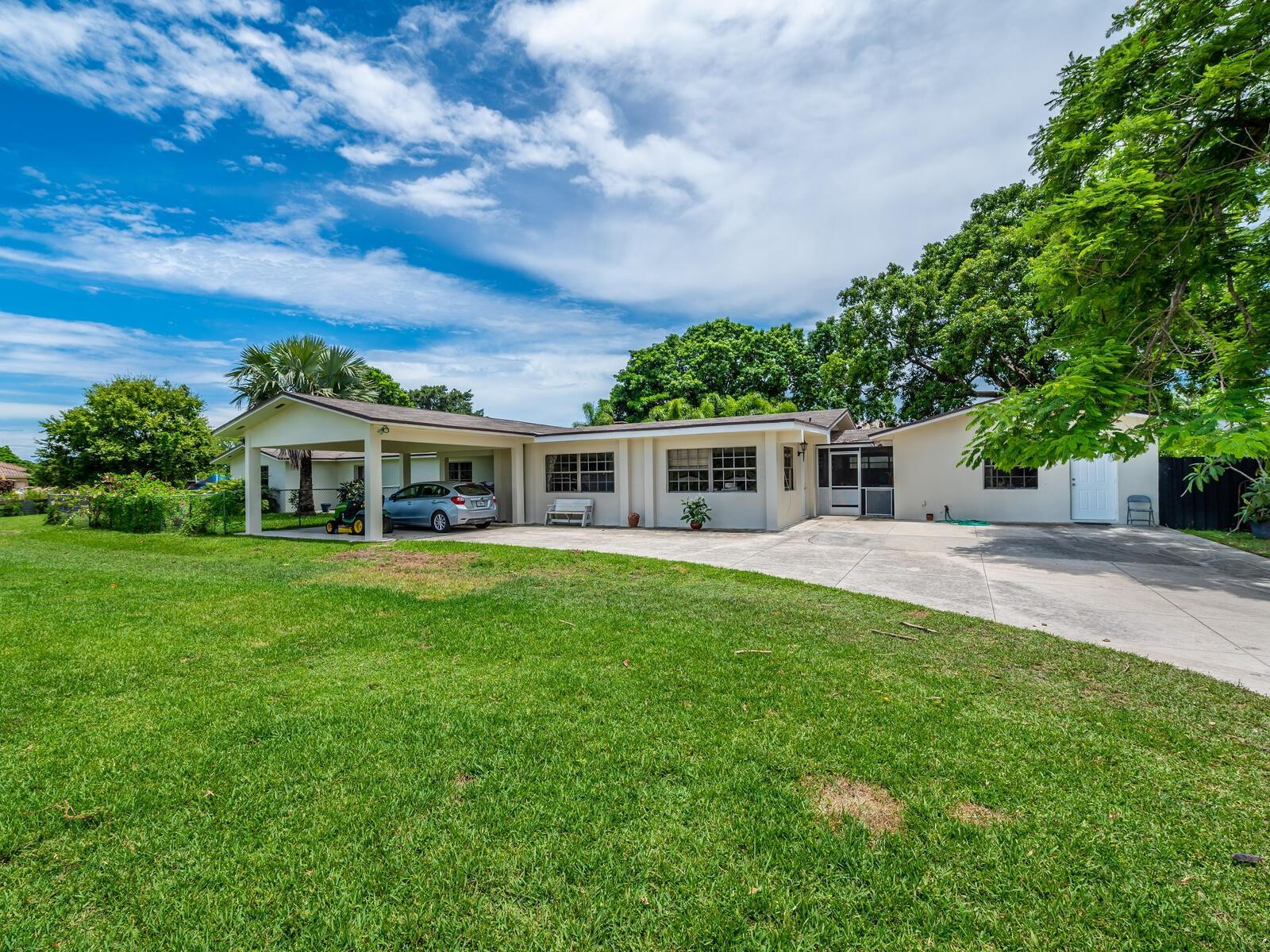 17640 Southwest 52nd Court Southwest Ranches, FL 33331 - Photo 6 of 90 LARGE EXTRA SPACE FOR PARKING