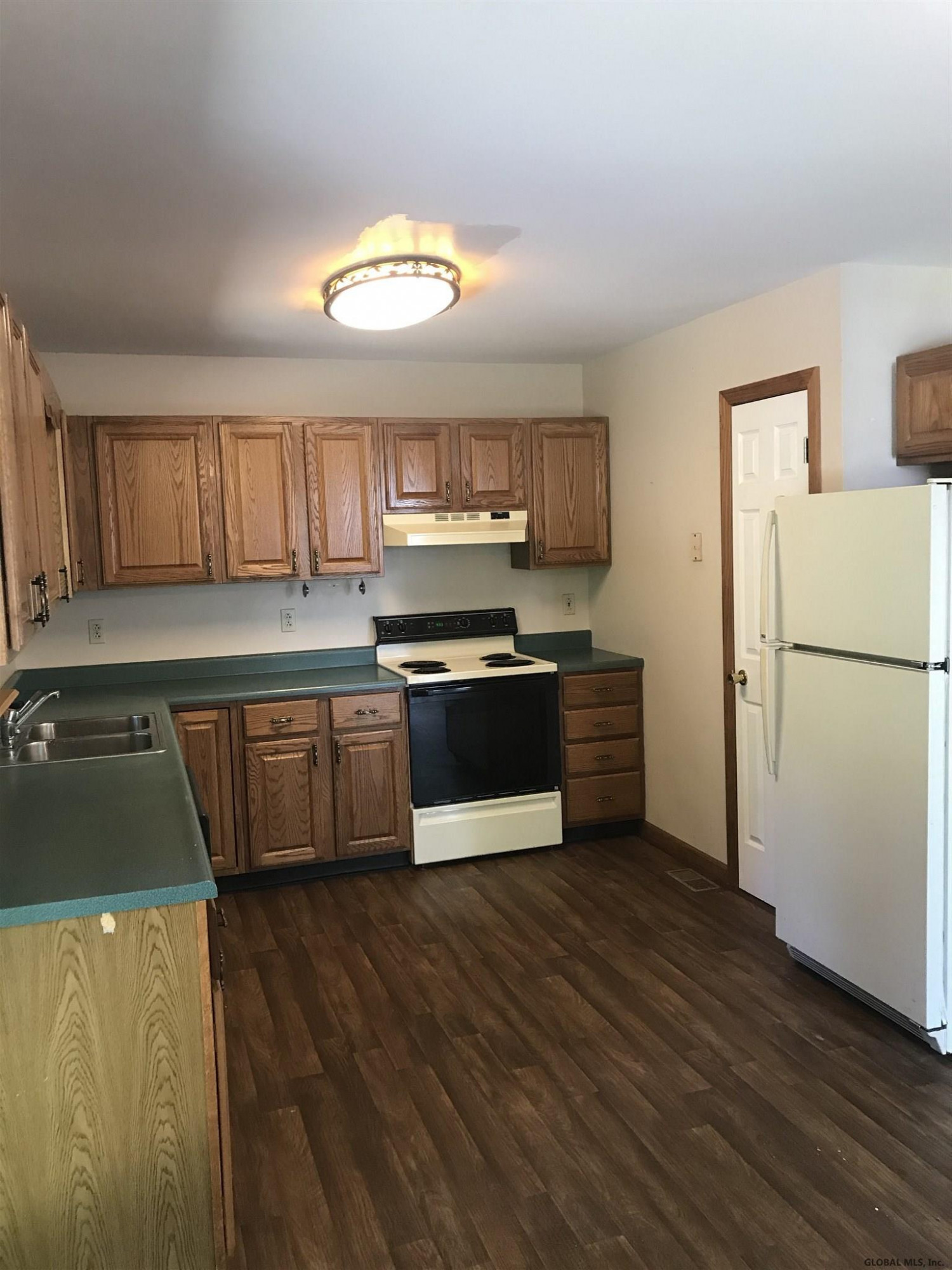 330 Ridge Road Queensbury, NY 12804 - Photo 17 of 33 Photo 18
