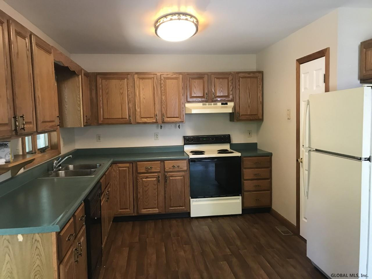 330 Ridge Road Queensbury, NY 12804 - Photo 21 of 33 Photo 22