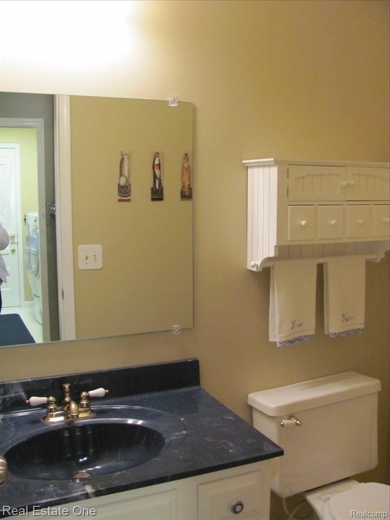 2100 Rutgers Drive Troy, MI 48085 - Photo 16 of 25 IMG_0369