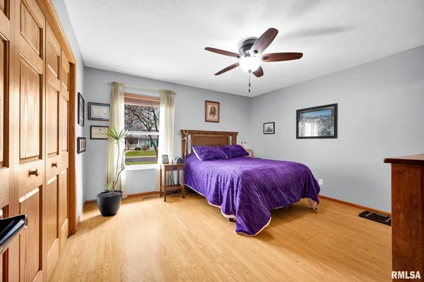 $265,000 | 901 Easy Street, Roanoke, IL 61561