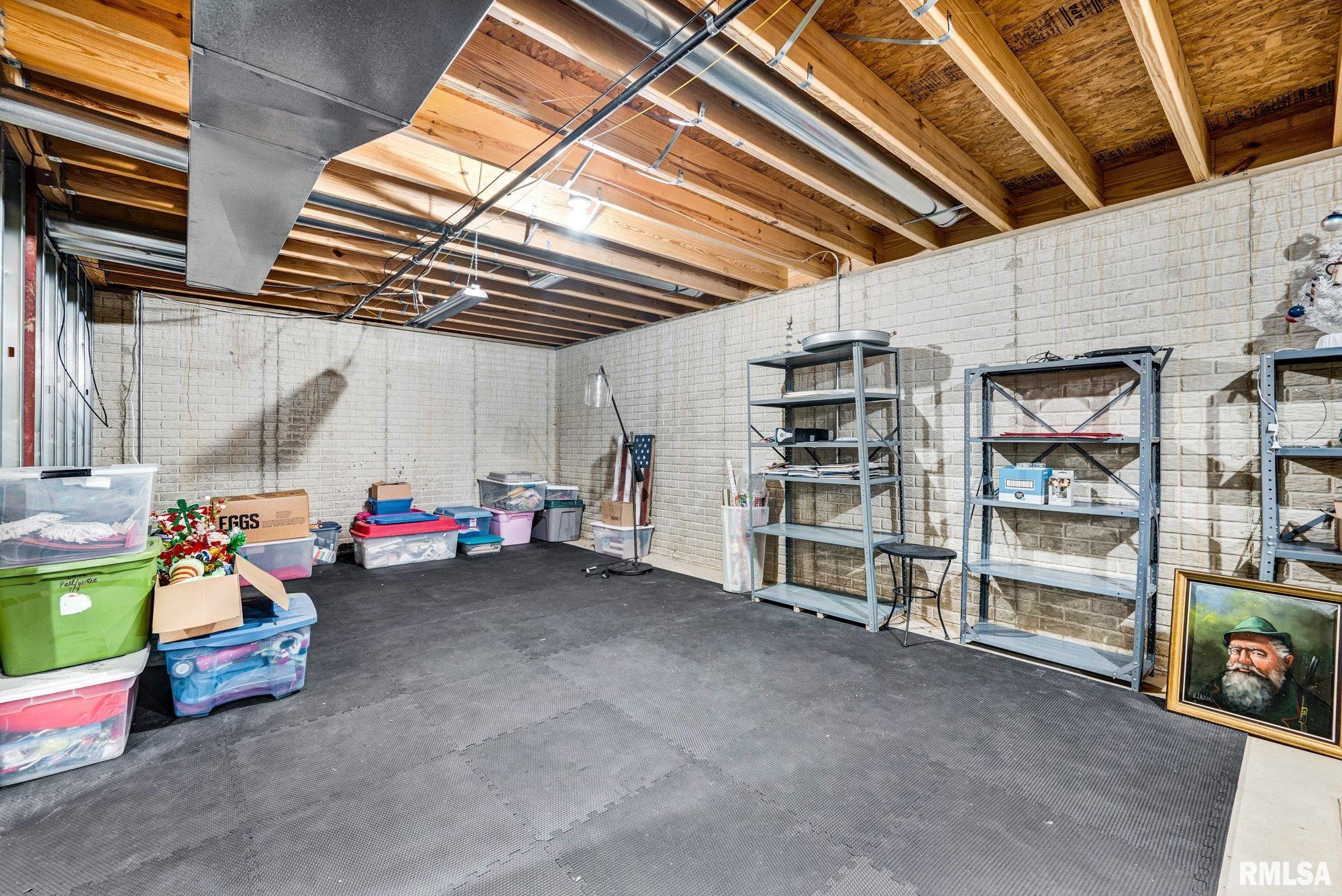 901 Easy Street Roanoke, IL 61561 - Photo 25 of 44