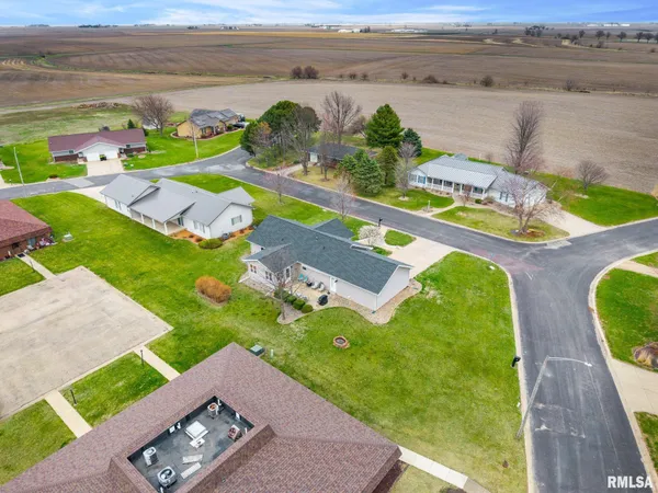 $265,000 | 901 Easy Street, Roanoke, IL 61561