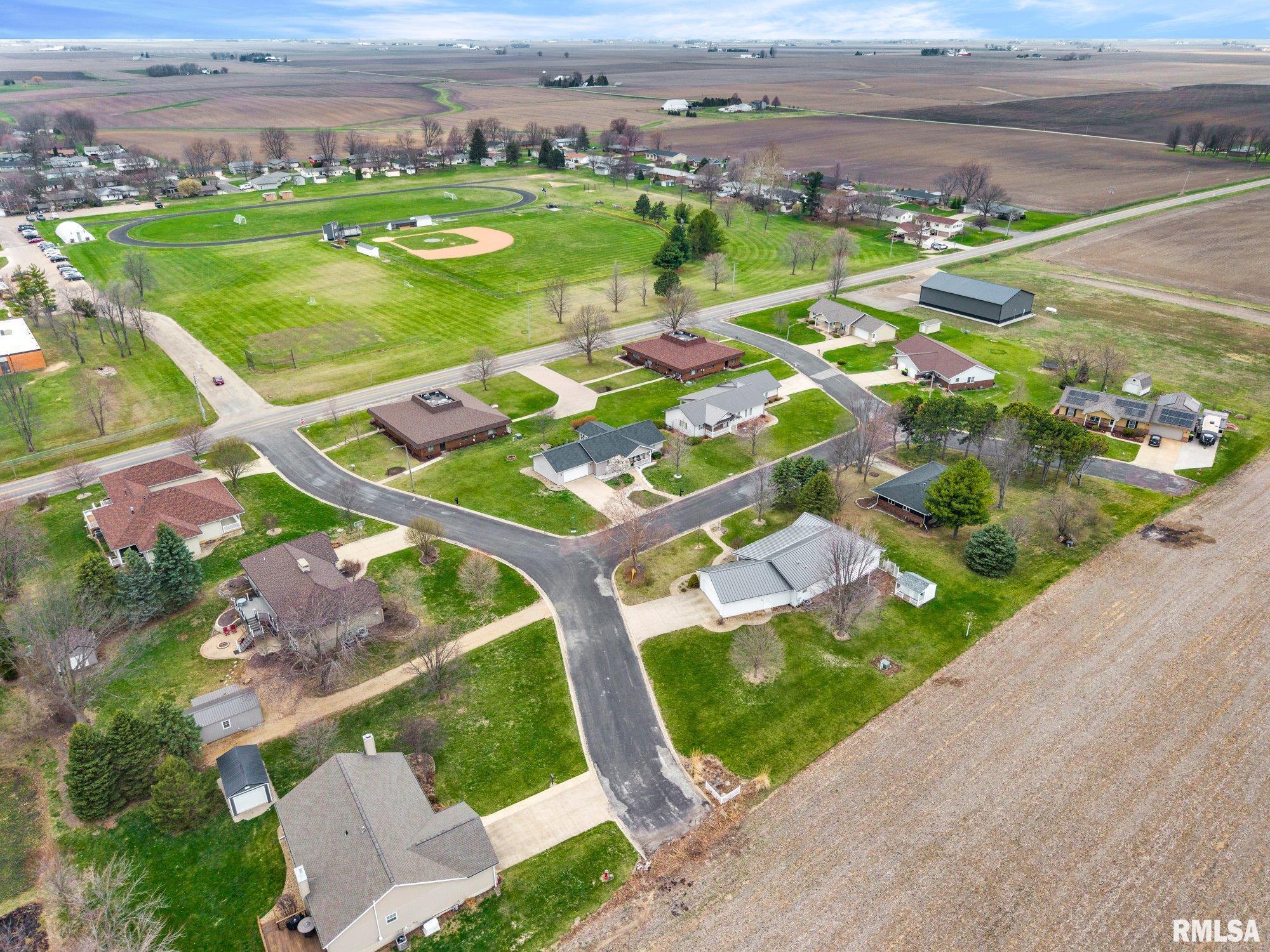 901 Easy Street Roanoke, IL 61561 - Photo 38 of 44