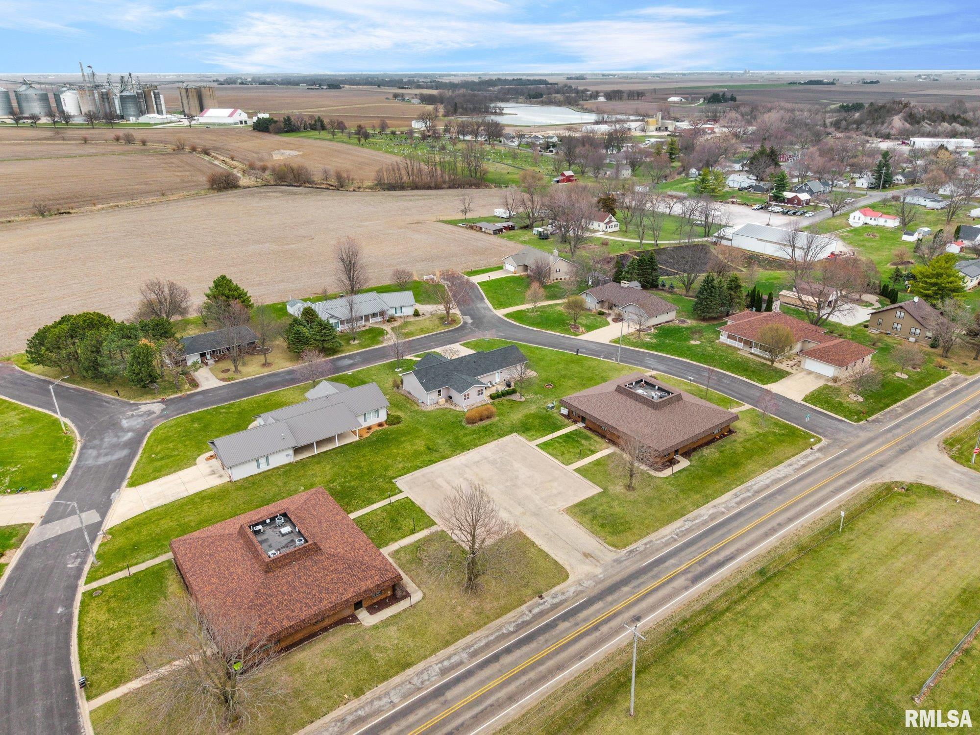 901 Easy Street Roanoke, IL 61561 - Photo 40 of 44