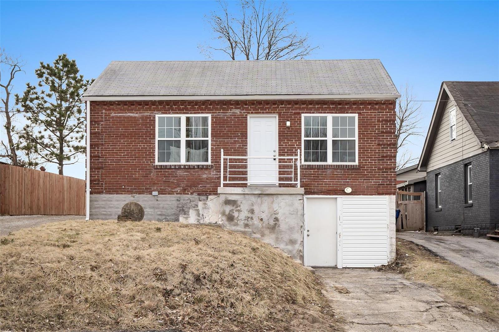 10544 Lackland Road St. Louis, MO 63114 - Photo 1 of 17 Gallery Image 1