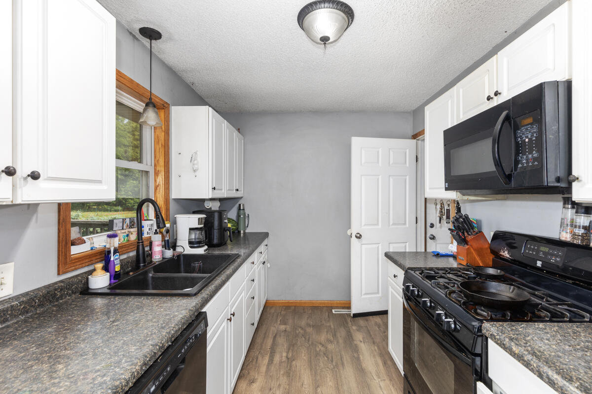 2961 South Sullivan Road Ravenna, MI 49451 - Photo 5 of 18 IMG_1005