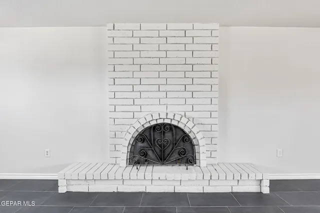 $210,000 | 2004 Howze Street, El Paso, TX 79903