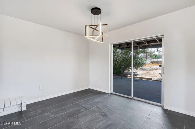 $210,000 | 2004 Howze Street, El Paso, TX 79903