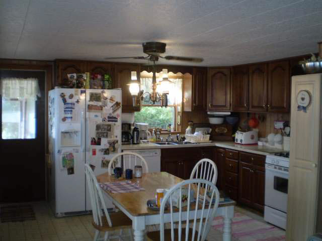 9064 East Koher Road South Syracuse, IN 46567 - Photo 2 of 10 Gallery Image 2