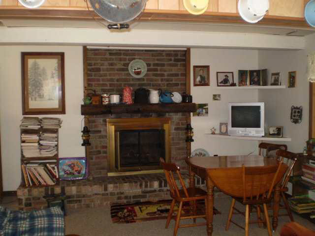 9064 East Koher Road South Syracuse, IN 46567 - Photo 3 of 10 Gallery Image 3