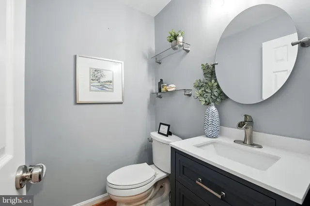 a view of a workspace with furniture