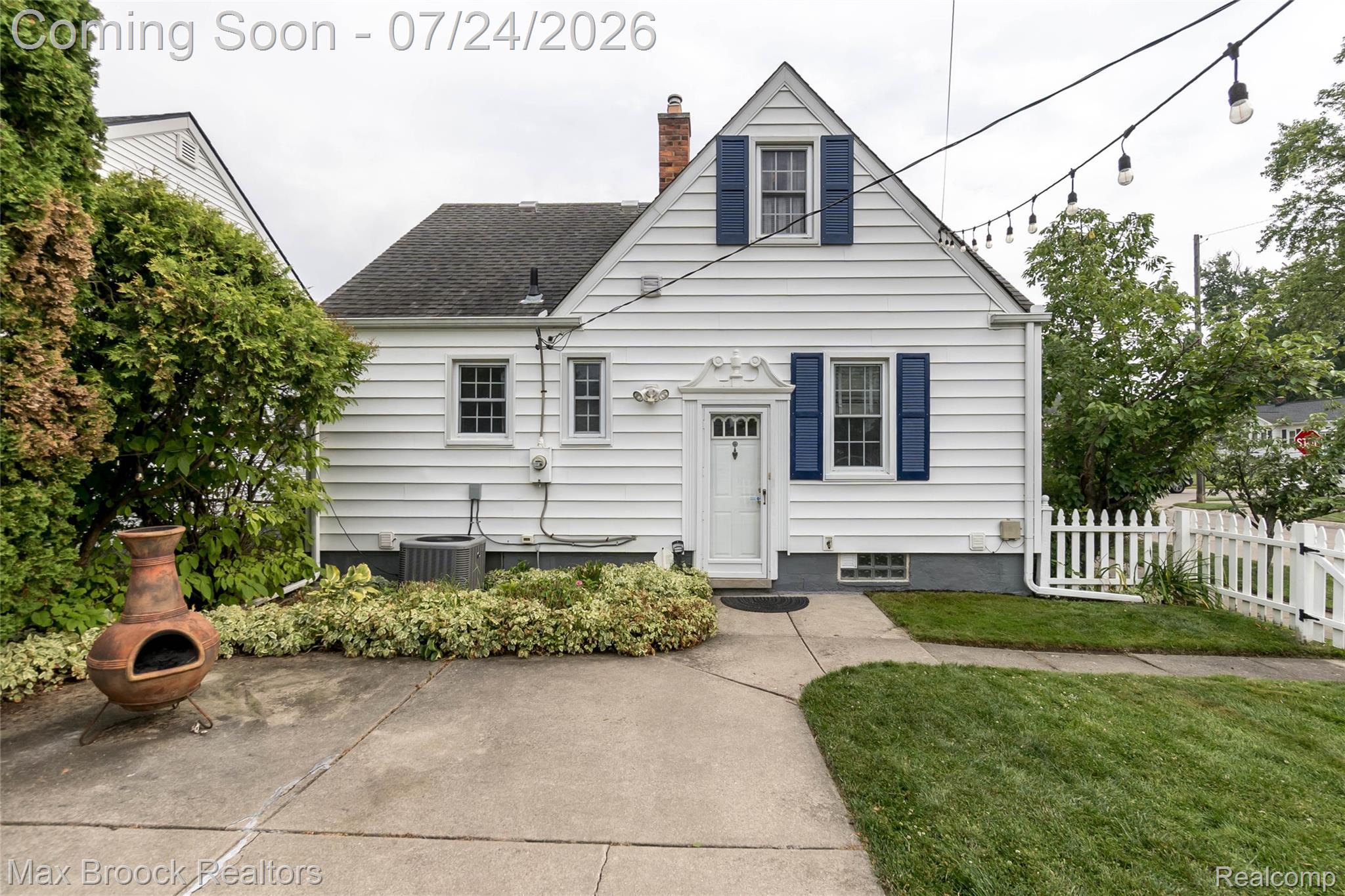 1090 Cambridge Road Berkley, MI 48072 - Photo 31 of 43 006_27.jpg