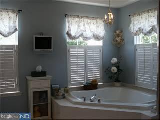 4 Normandy Road Evesham, NJ 08053 - Photo 5 of 5 Gallery Image 5