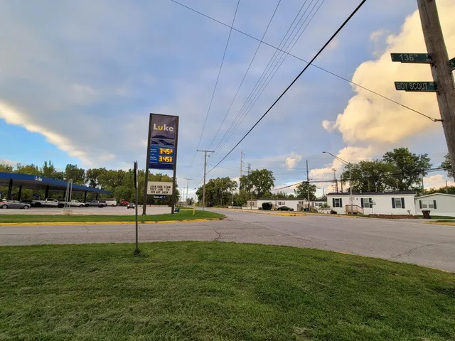 a view of a basketball court