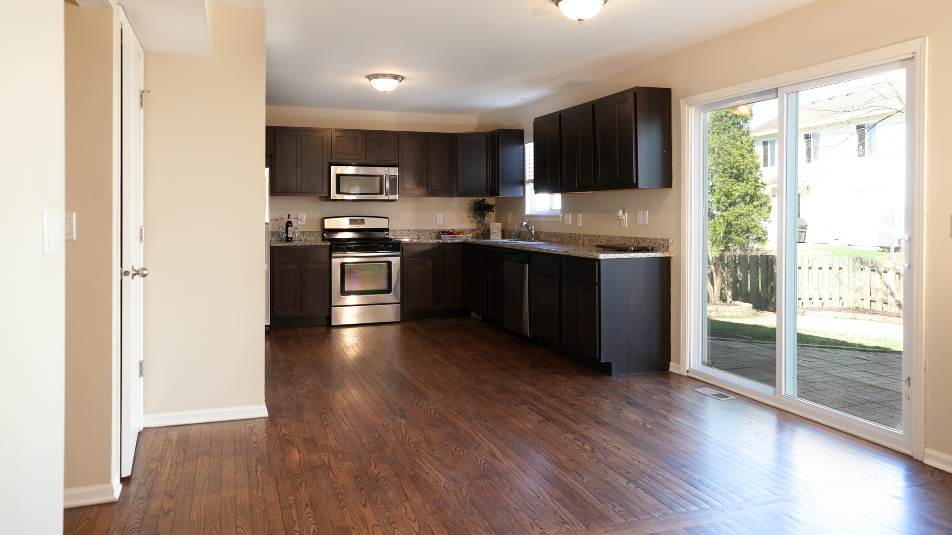 217 Troy Court Romeoville, IL 60446 - Photo 4 of 11
