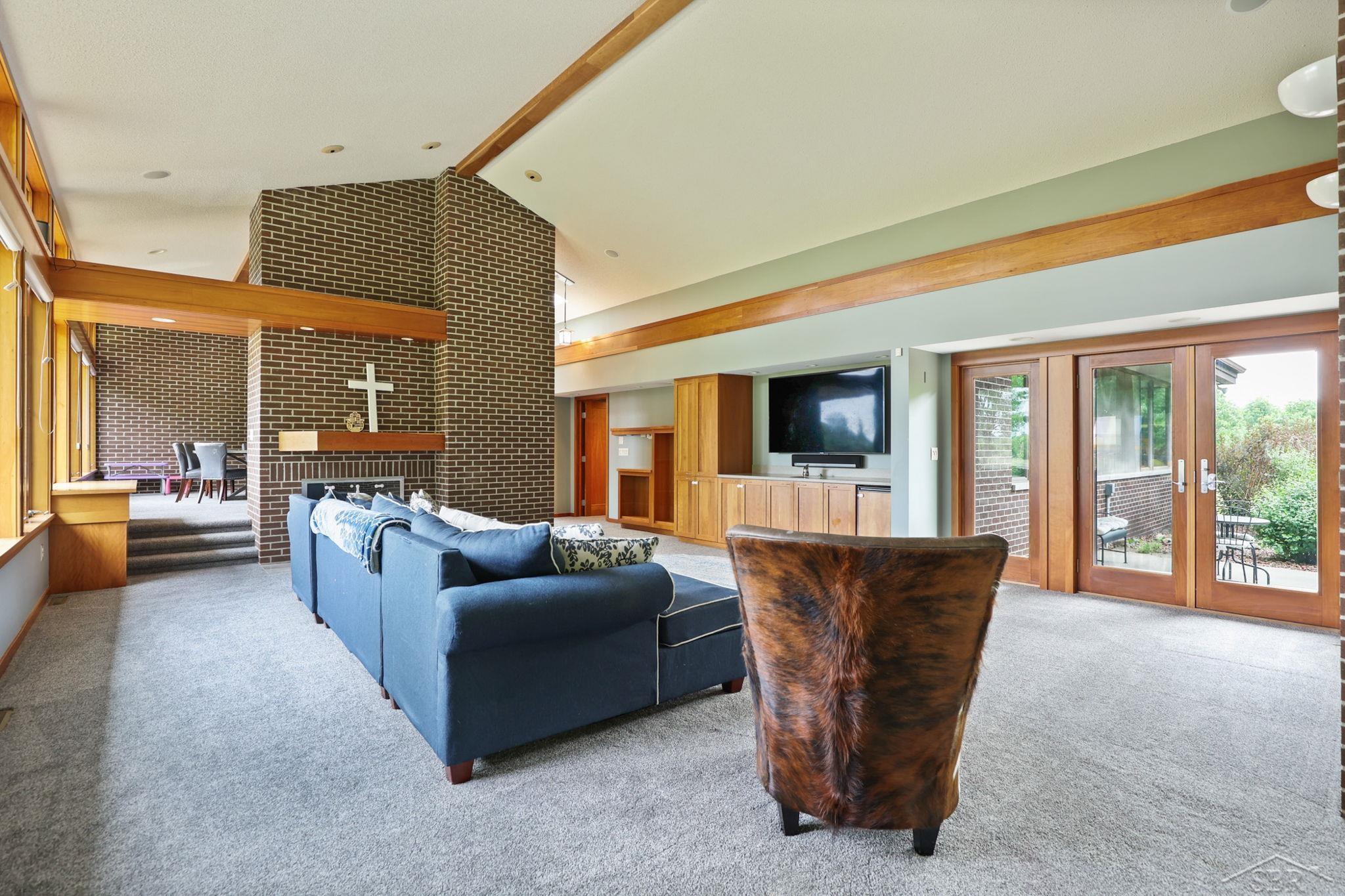 7168 Maple Road Frankenmuth, MI 48734 - Photo 8 of 87 50112220-7.JPG