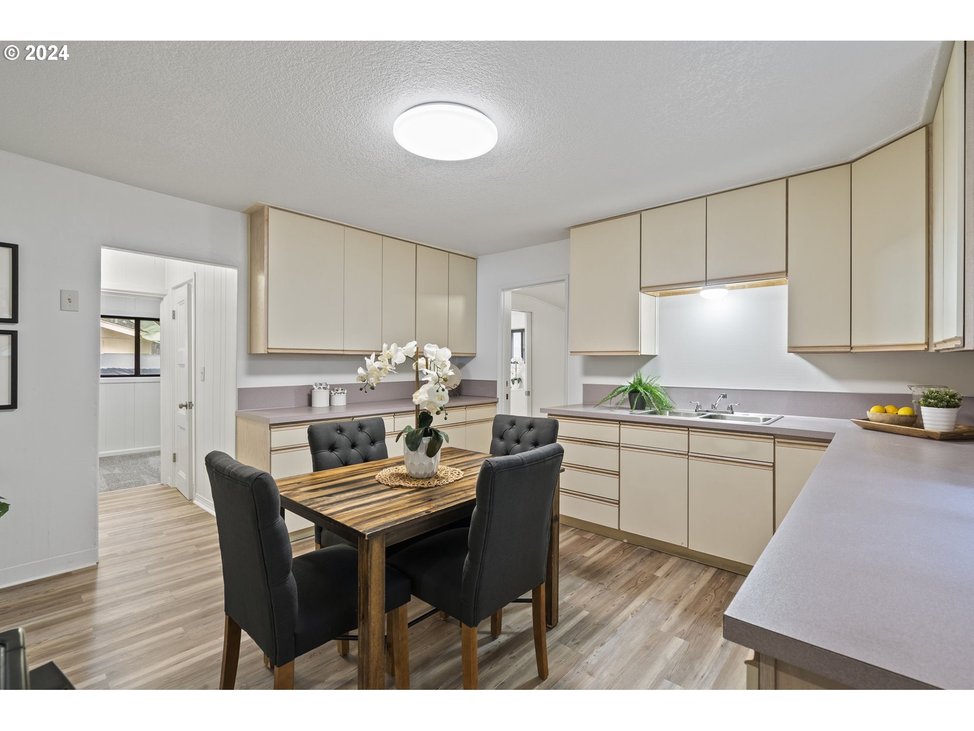 1050 Ruge Street Northwest Salem, OR 97304 - Photo 13 of 41 Gallery Image 13