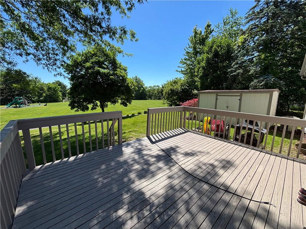 416 Meeting House Road Bridgeville, PA 15017 - Photo 20 of 23