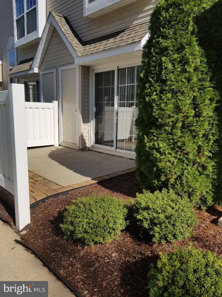 1405 Wharton Road Mount Laurel, NJ 08054 - Photo 3 of 39
