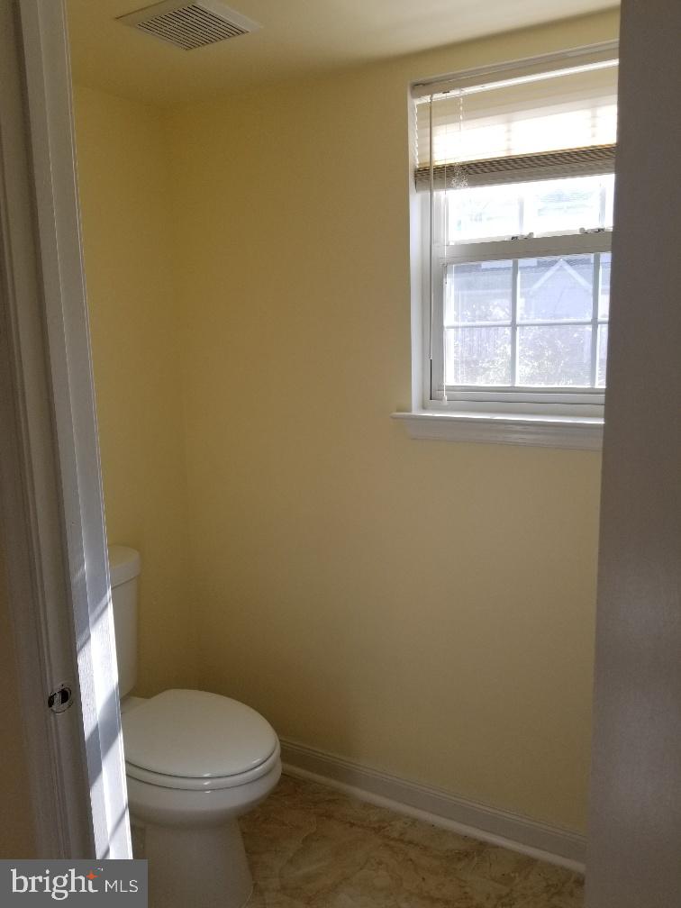 1405 Wharton Road Mount Laurel, NJ 08054 - Photo 8 of 39