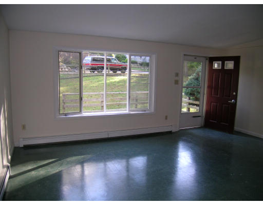 7 Cold Spring Road North Reading, MA 01864 - Photo 4 of 5 Gallery Image 4