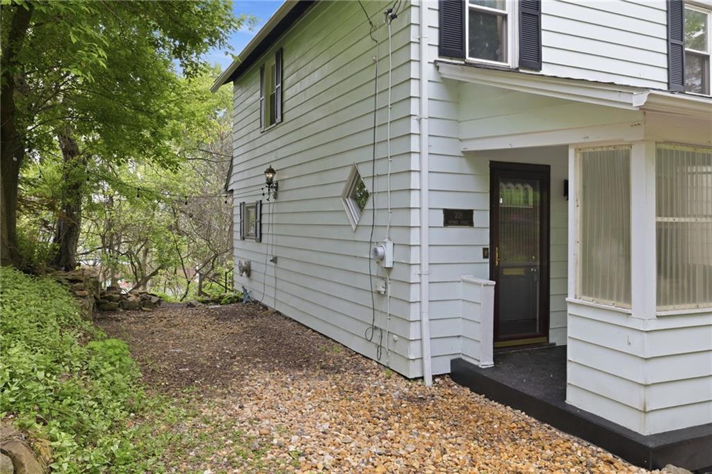 218 Cottage Street New Castle, PA 16101 - Photo 23 of 33