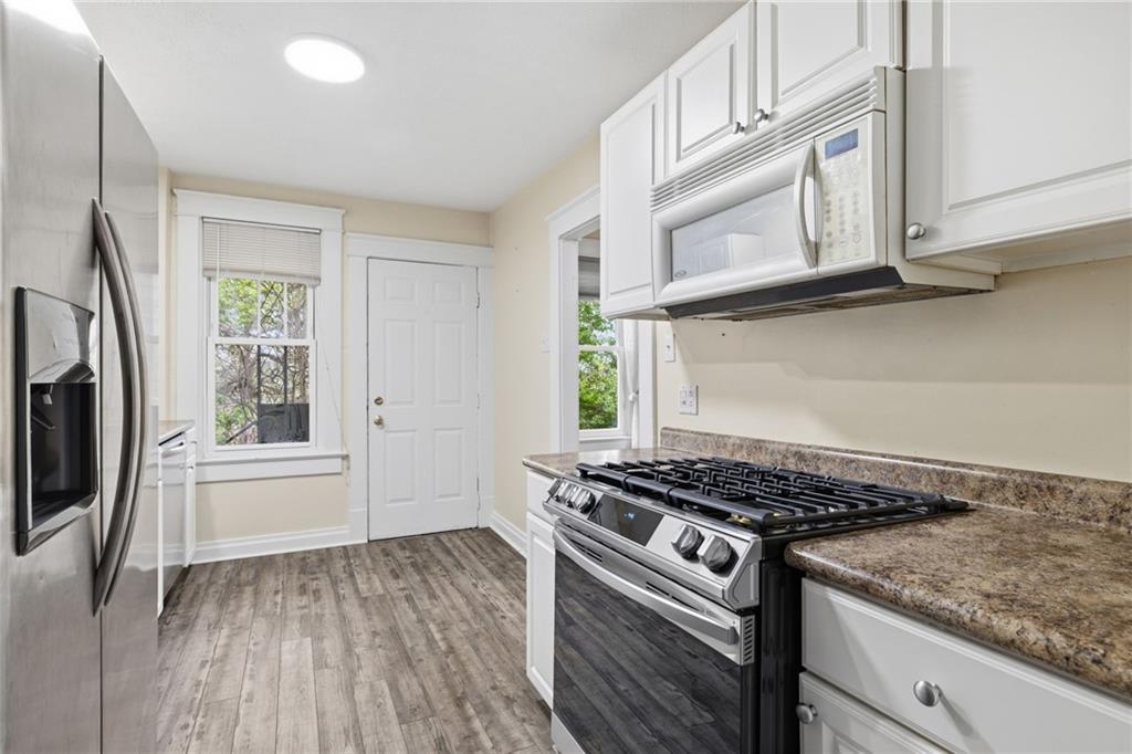 218 Cottage Street New Castle, PA 16101 - Photo 3 of 33