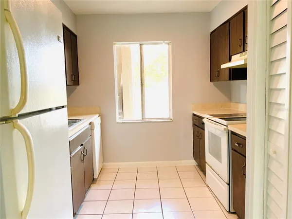 $1,500 | 7519 Pitch Pine Circle, Unit 171, Tampa, FL 33617