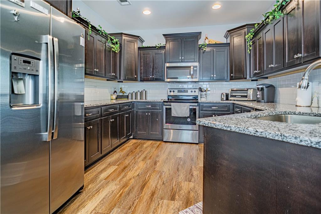 266 Lee Road Phenix City, AL 36870 - Photo 6 of 26 Gallery Image 6