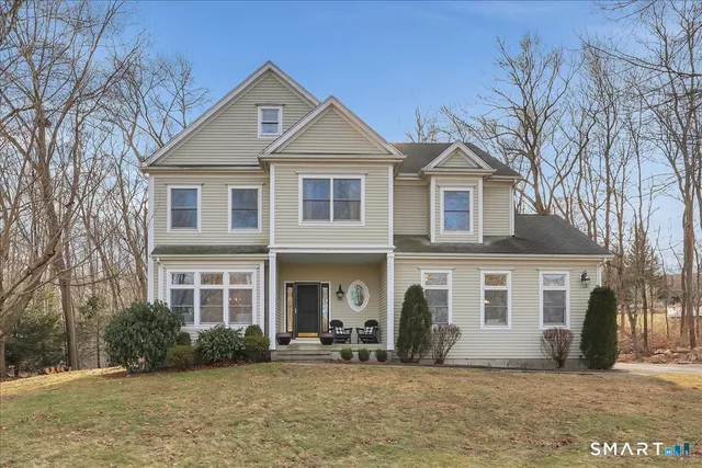 $749,900 | 168 Fern Street, Glastonbury, CT 06033