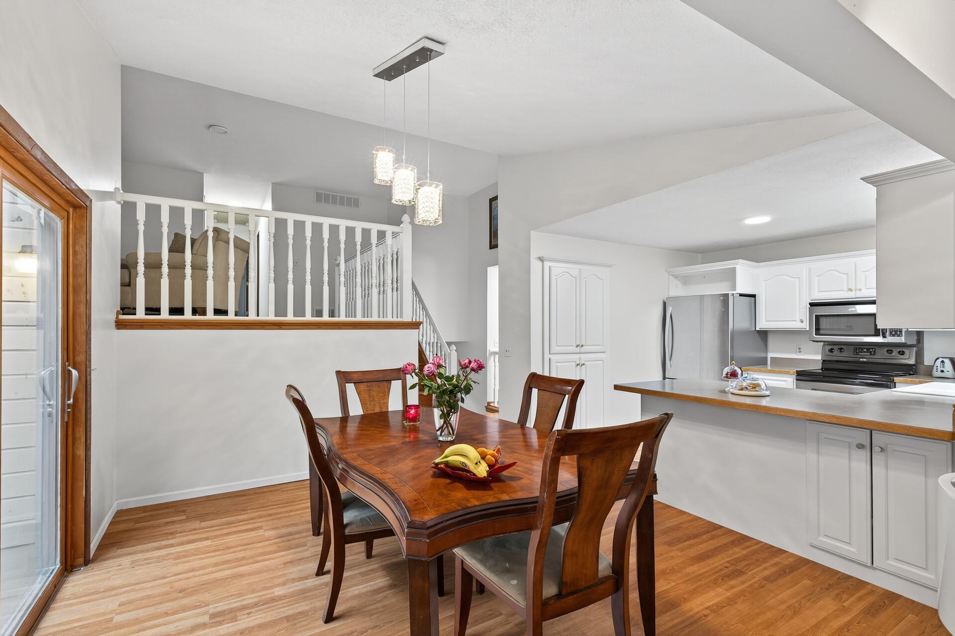 7182 Emerald Lane Eden Prairie, MN 55346 - Photo 6 of 38