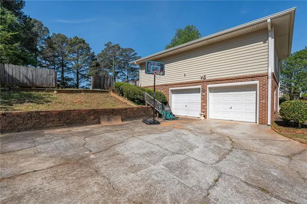 $320,000 | 2491 Highland Golf Course Circle Southeast, Conyers, GA 30013