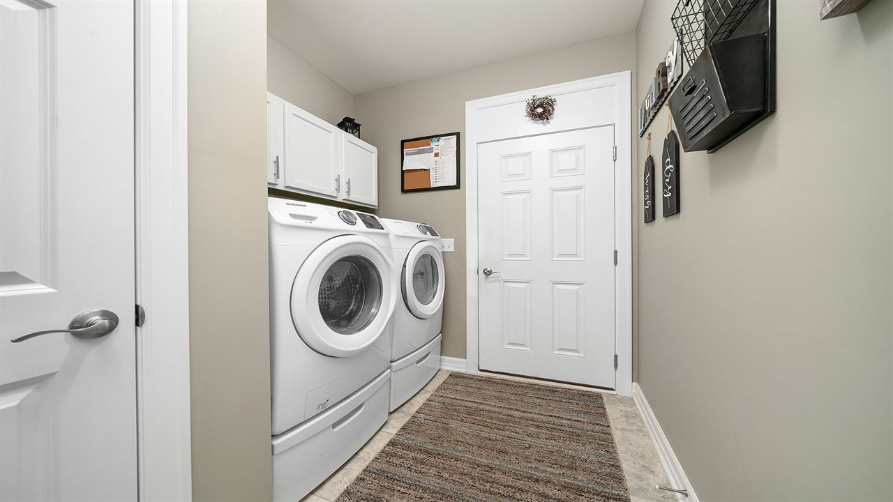 2525 Rogene Drive Oregon, IL 61061 - Photo 18 of 36 a utility room with dryer and washer